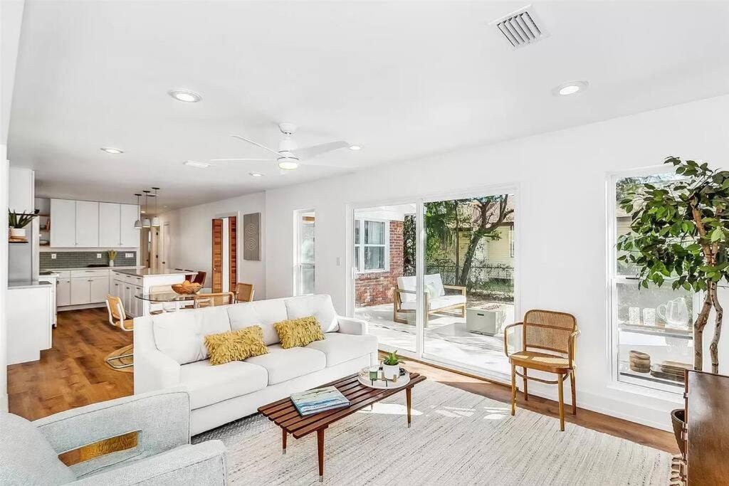 Downtown Dream- Relaxing Escape In Downtown Holiday home Pensacola